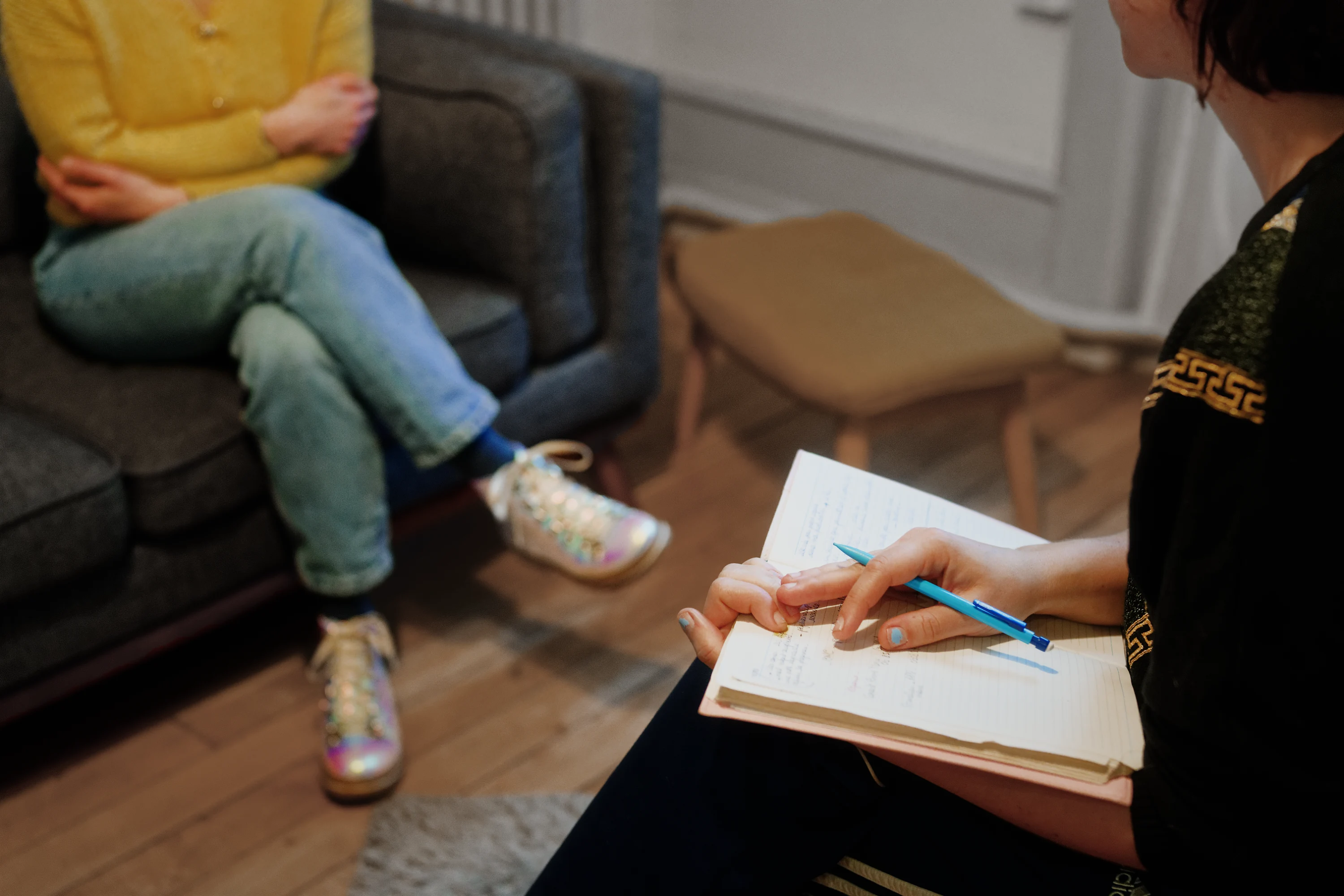 Ya&euml;lle, hypnoth&eacute;rapeute, galerie